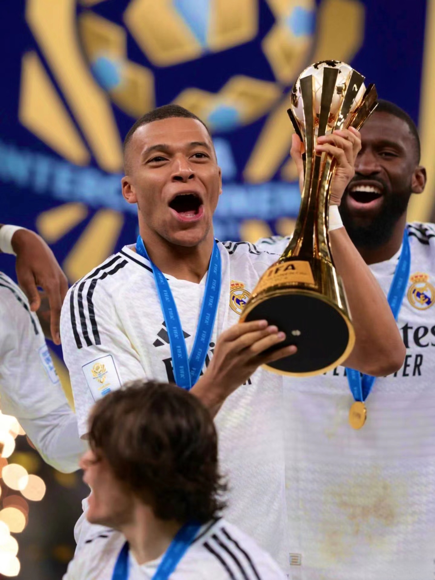 成为武汉三 成为武汉三