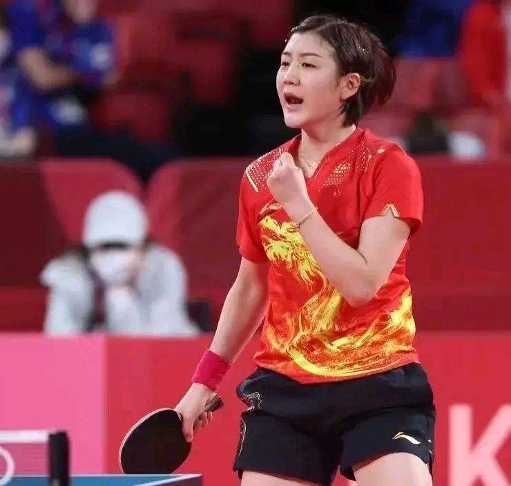 他凭借其 他凭借其