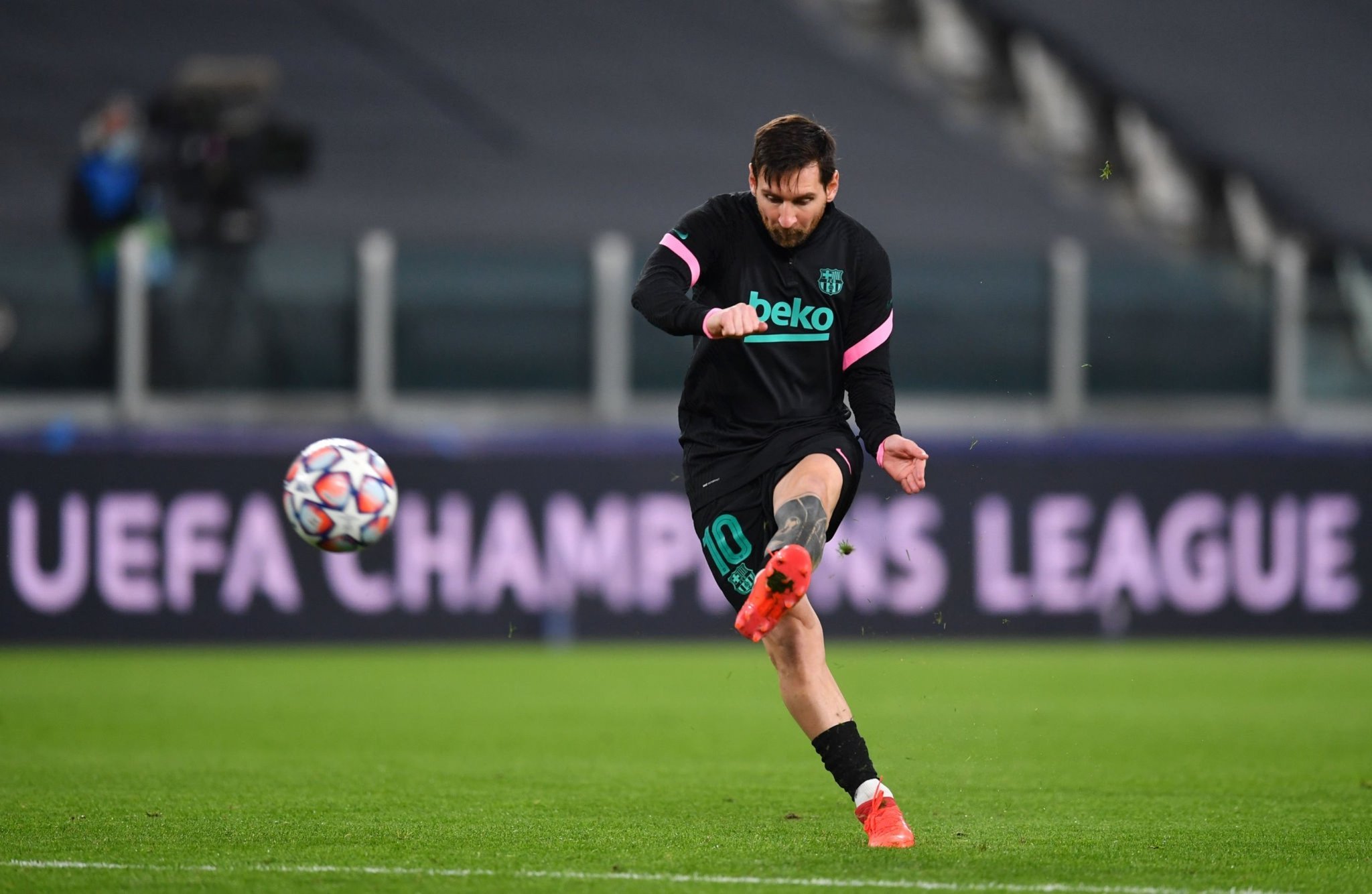 关键时刻决 关键时刻决