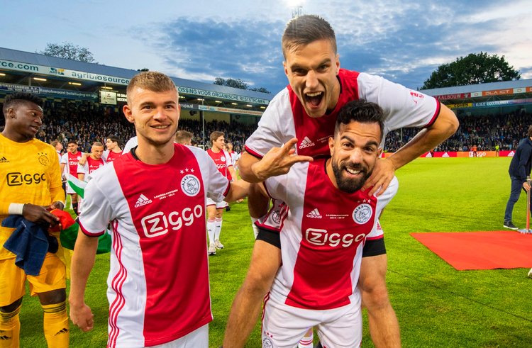 球队在控球 球队在控球