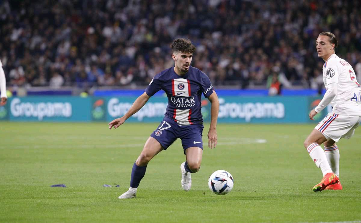 其次是文化 其次是文化